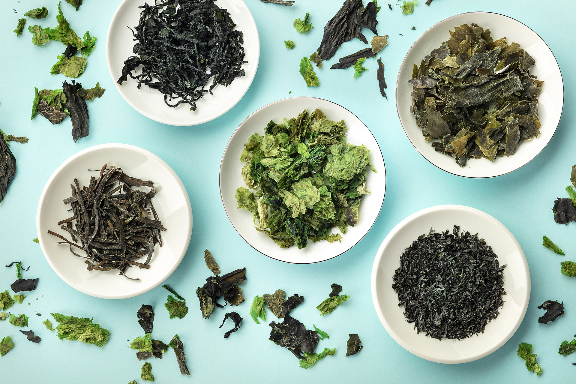 Bowls of various seaweed dishes